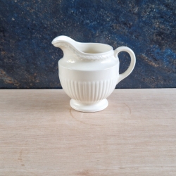 Wedgwood melkkannetje EDME...