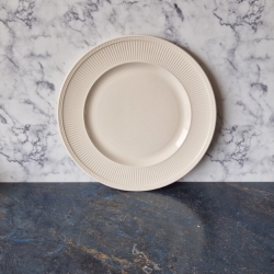 Wedgwood Edme borden 23 cm