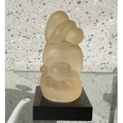 Modern kunststof sculptuurtje